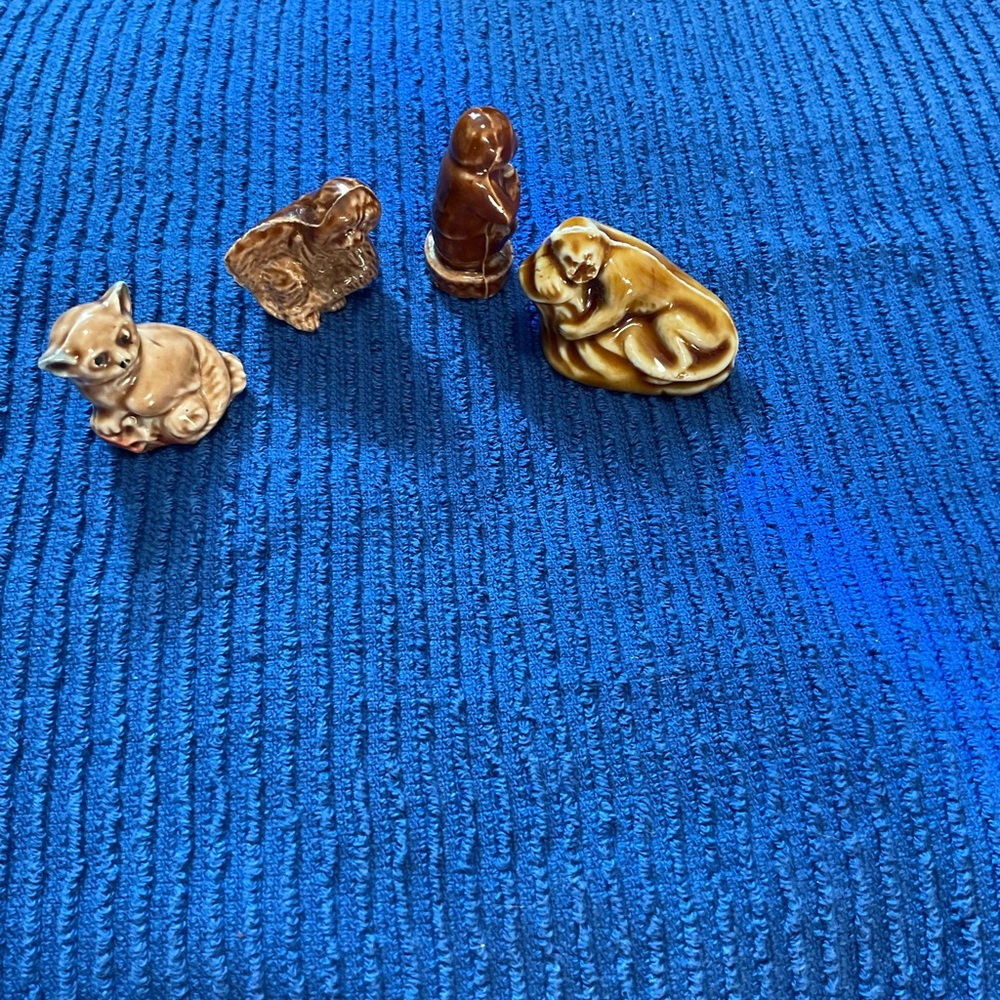 Charming Ceramic Pet Figurine Collection - Tan and Brown